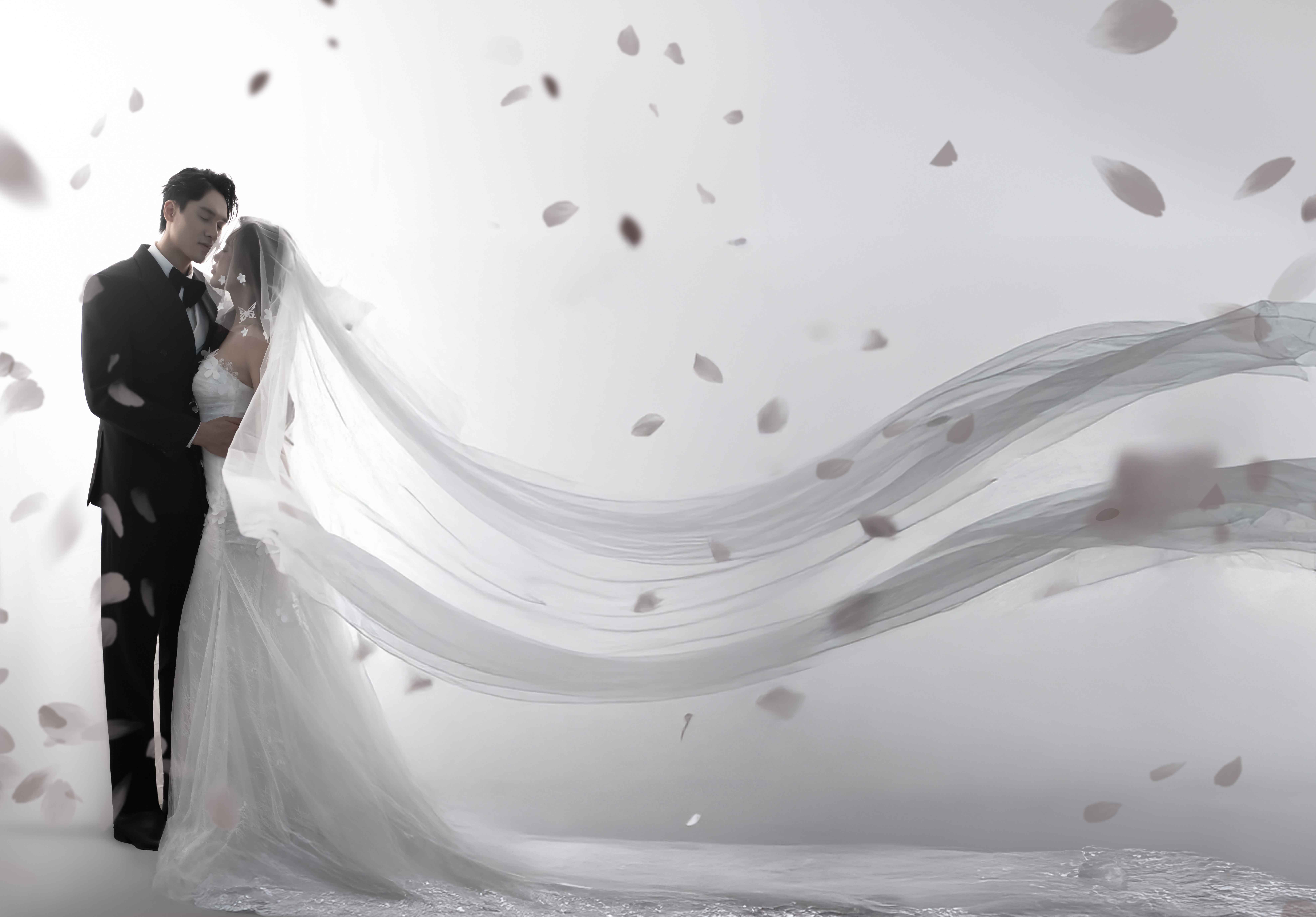 Nhật Anh & Thùy Anh